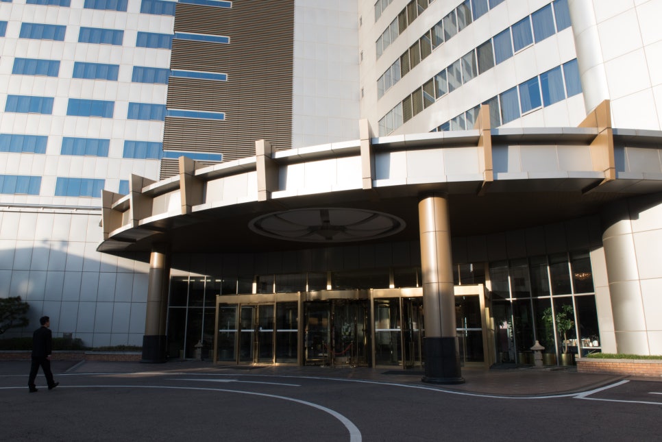 [투디일상] 2017년 미스코리아 해외명품 자선바자회 관련 이미지 2