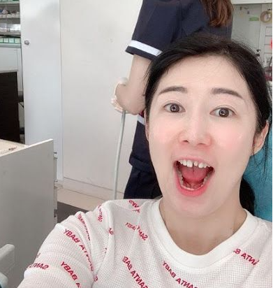 연예인 라미네이트 치아삭제없는 무삭제라미네이트 블랙필름 관련 이미지 3