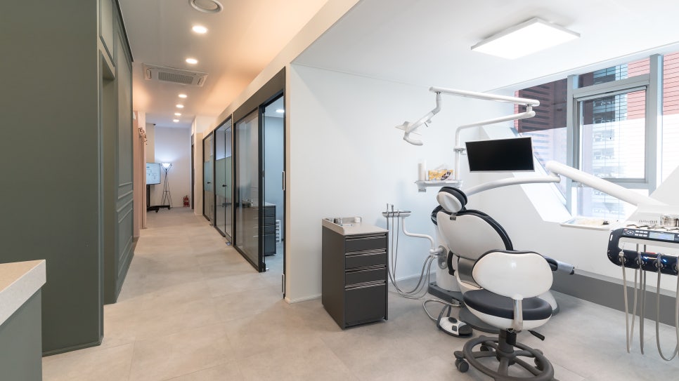 덧니만 부분교정으로 교정 할 수 있나요? 관련 이미지 13