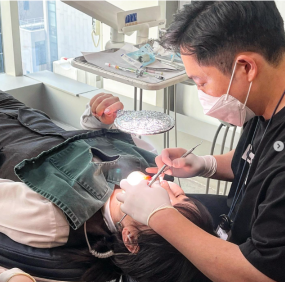 라미네이트 치실 시술 후 치아관리방법 관련 이미지 2