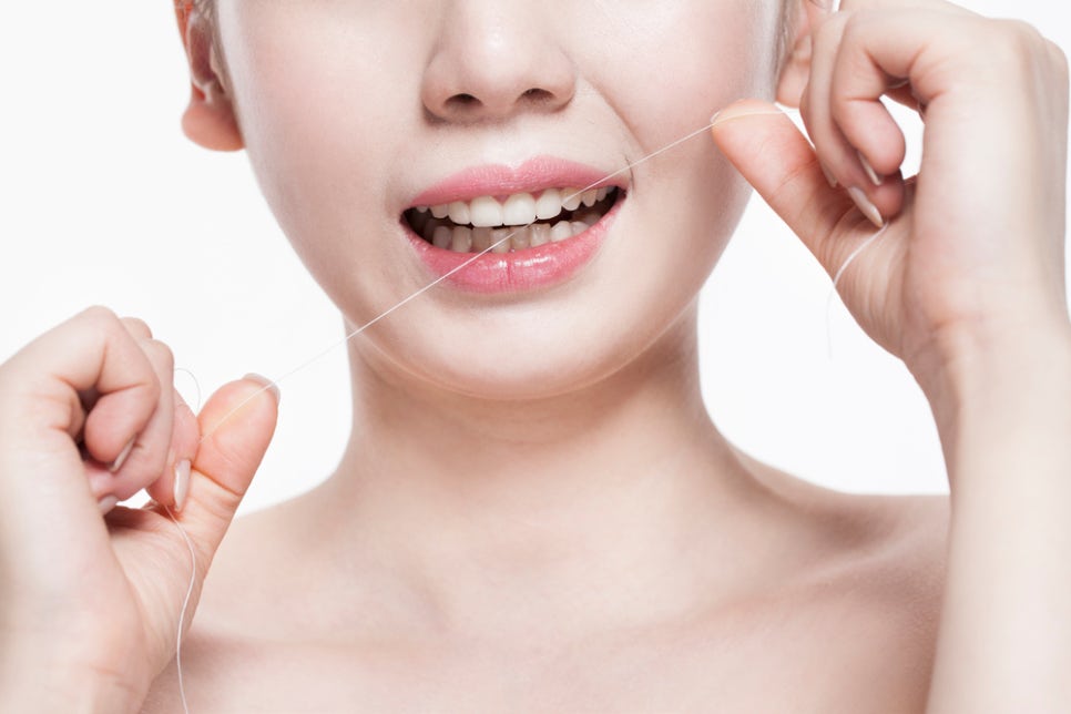 치실사용법 어떻게 해야 하는지 모르겠다면? 관련 이미지 3