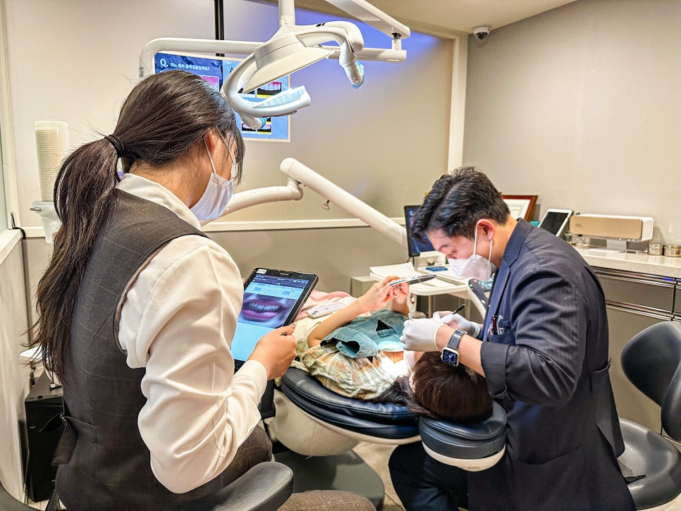 앞니치아마모증 무삭제라미네이트 블랙필름으로 치아고민해결 관련 이미지 4