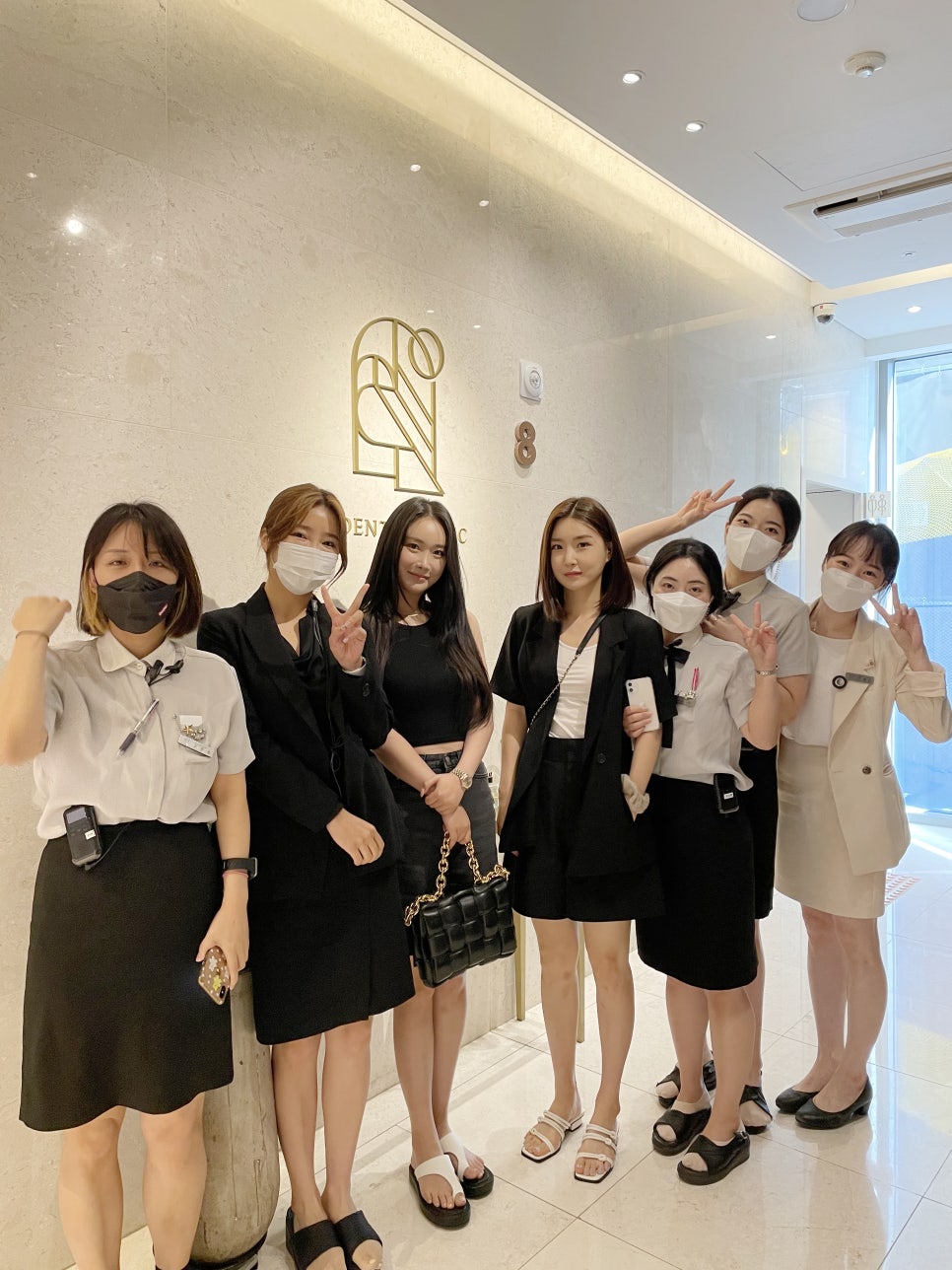 [라미네이트 투디치과] 브레이브걸스 유나&민영님 방문 관련 이미지 7