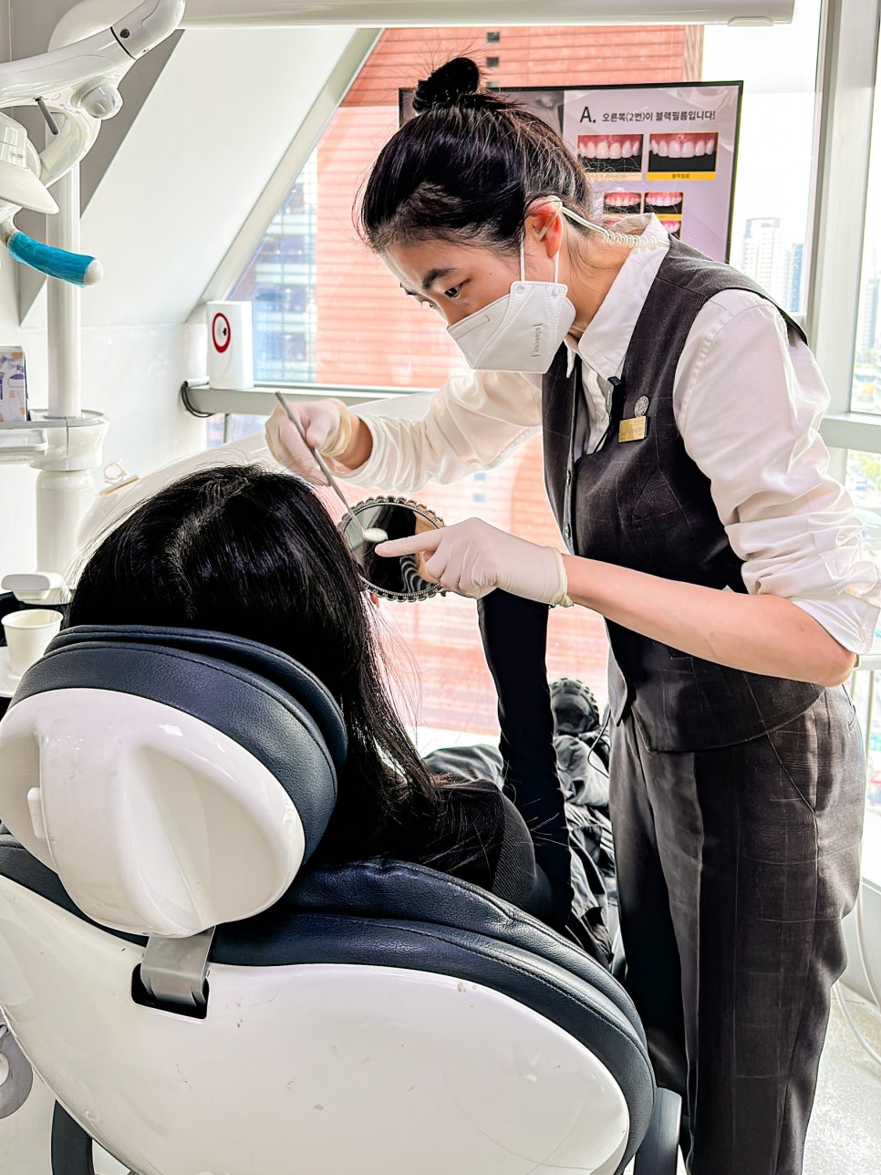 옥니 라미네이트 치아고민은 그만 치아삭제 없는 블랙필름으로 해결 관련 이미지 8