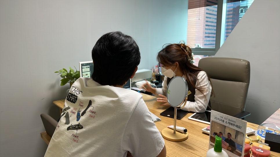 치아변색 치아착색 고민해결은 무삭제라미네이트 블랙필름 관련 이미지 3