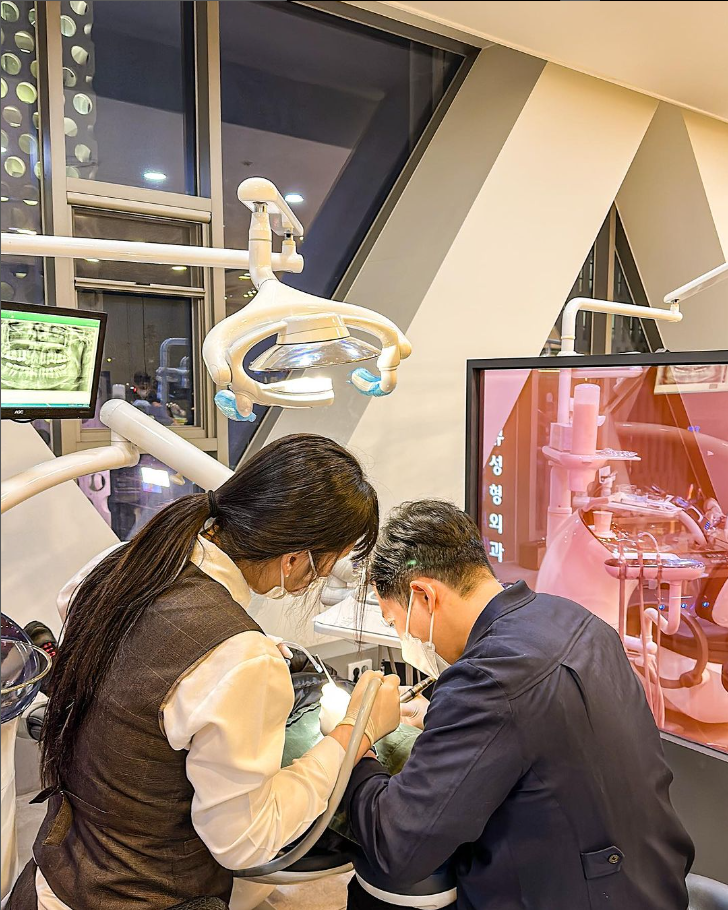 부산에서도 찾아와주시는 무삭제 라미네이트 2D치과 블랙필름 관련 이미지 2