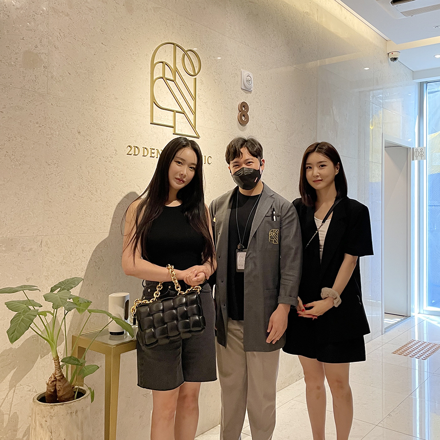 [라미네이트 투디치과] 브레이브걸스 유나&민영님 방문 관련 이미지 4