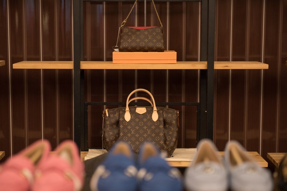 [투디일상] 2017년 미스코리아 해외명품 자선바자회 관련 이미지 14