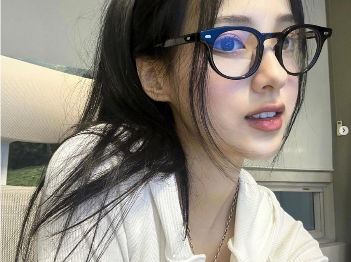 누런니 미백효과있는 무삭제라미네이트 블랙필름 관련 이미지 1