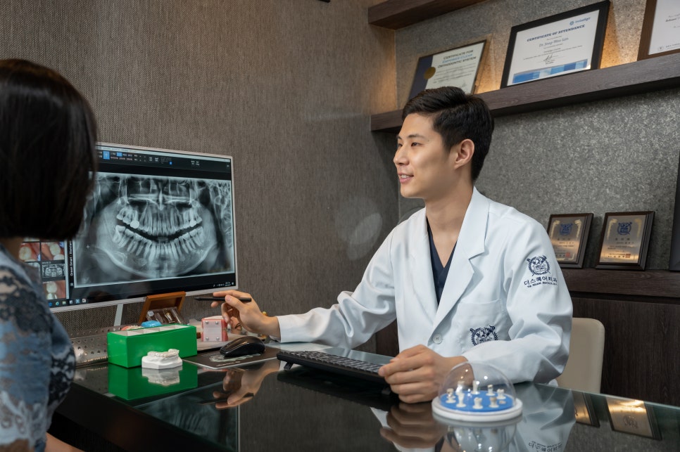 What to Check Alongside the Cost of Front Tooth Implants image 7