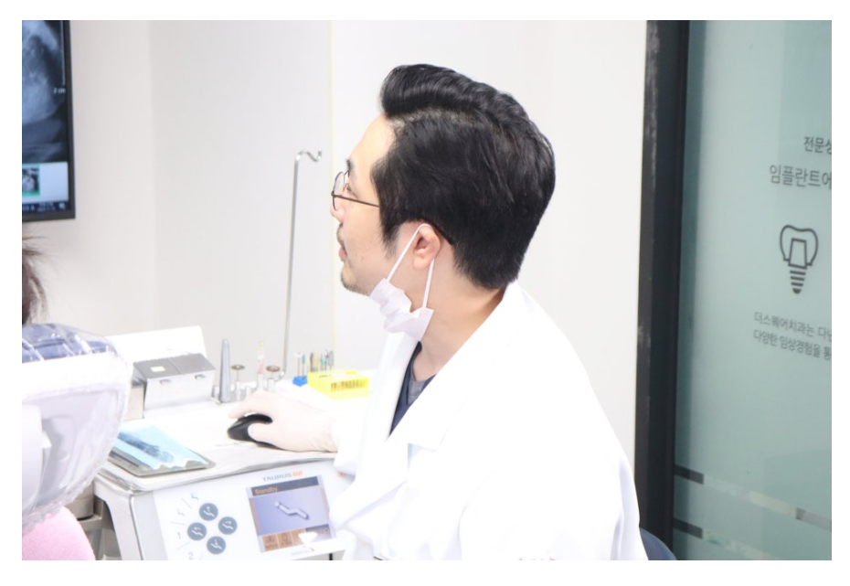 신경치료 후 치아 색 차이, 실활치미백으로 접근하는 이유 관련 이미지 3