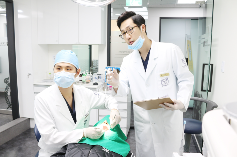 앞니부분 교정 비용, 가격보다 먼저 확인해야 할 기준 관련 이미지 8