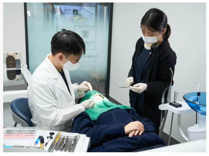 덧니치아교정, 발치 여부는 이렇게 달라집니다. 관련 이미지 5