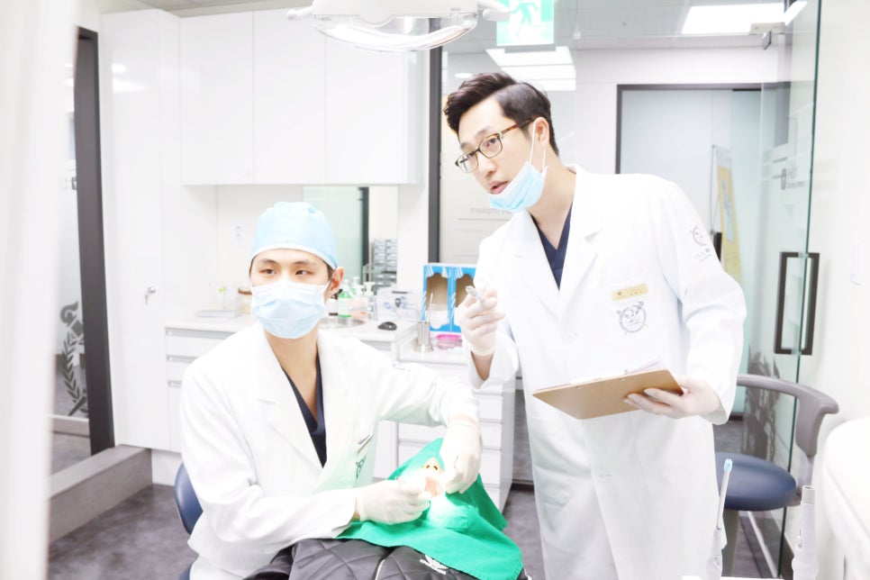 만성치주염 VS 급성치주염 증상별 차이와 치료법 총정리 관련 이미지 1