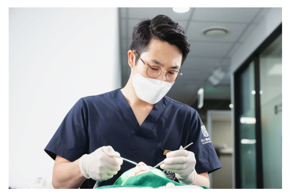 왜소치레진 vs 왜소치 교정, 어떤 기준으로 나뉘는지 정리했습니다. 관련 이미지 5