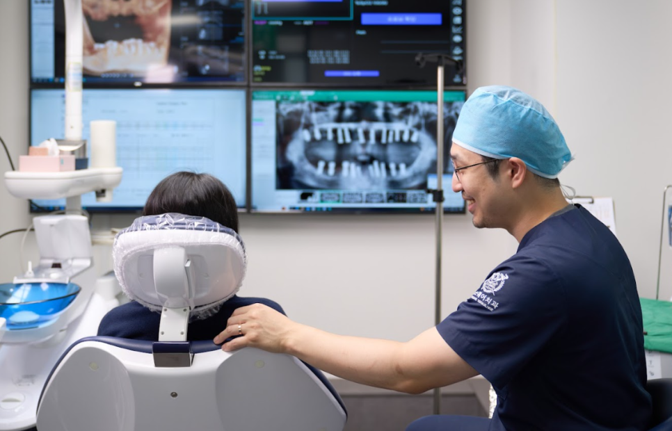 앞니임플란트비용, &lsquo;얼마&rsquo;보다 &lsquo;왜&rsquo;가 먼저입니다. 관련 이미지 5