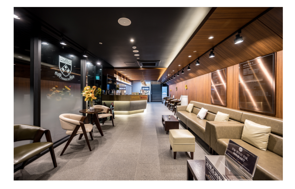 앞니 크라운 교체 시점, 앞니 크라운 수명이 아니라 &lsquo;이 기준&rsquo;입니다. 관련 이미지 10