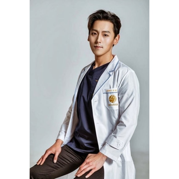 [숭실대입구역치과]믿을수있는치과 일요일치과 리더스진 치과 대표원장 전진모 입니다. 관련 이미지 1