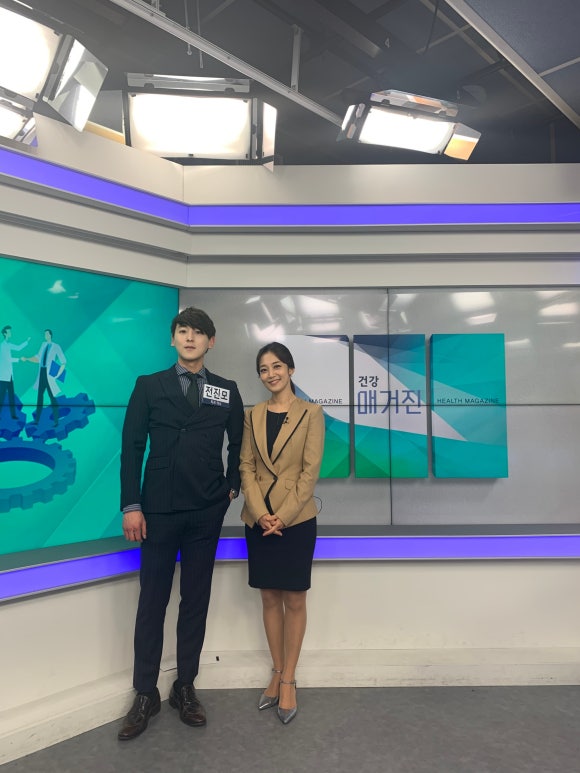 [숭실대학교입구역] 서울일 요일치과 믿을수있는치과 리더스진치과 전진모 대표원장님 한국 경제TV 건강매거진 출연하고 왔습니다^^ 관련 이미지 3