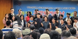 [공지] 개원 5주년을 맞아 15000명에게 구강 건강을 지켜줄 수 있었던, 10년차 전진모 원장의 이야기를 들려드리고자 합니다. 관련 이미지 6