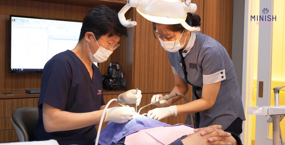 Antibiotic-Discolored Teeth Can Be Treated with MINISH! image 6