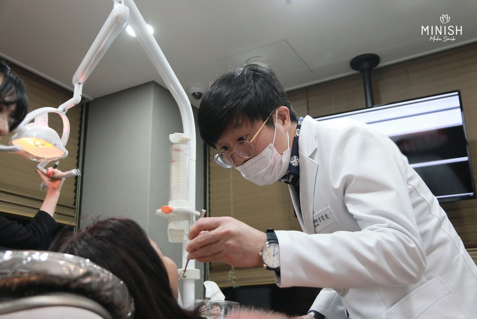 웃을 때 잇몸 과다 노출, 거미스마일 잇몸성형 알아보신다면? 관련 이미지 4