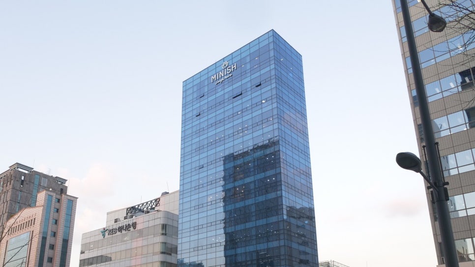 강남치과에서 큰앞니 치료하고 미소를 되찾다! 관련 이미지 5