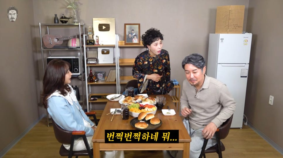 In response to Kim Dae-hee mentioning Minish on ‘Kkon Dae-hee’... Shin Bong-sun bursts out laughing, “What, you won’t do mine?” image 3