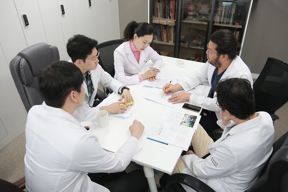 Premium Services at Minish Dental Hospital, a Private 14-Story Building in Nonhyeon That Is on a Different Level from a General Dental Clinic image 11