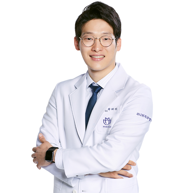 Kwak Hae-sung, Director of Minish Dental Hospital, and Global Dental Materials Company Ivoclar image 3