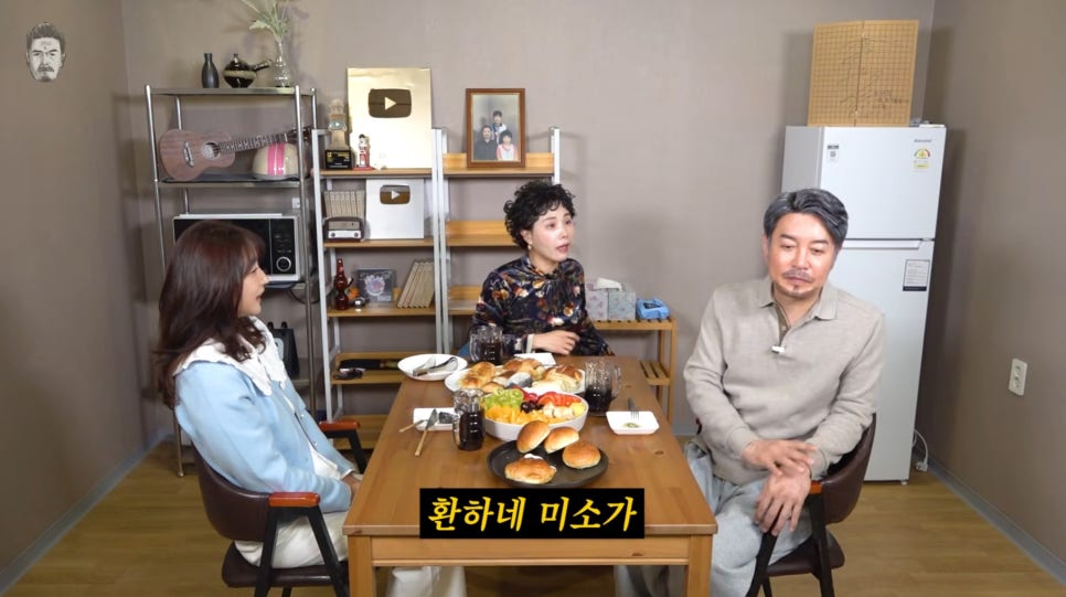 In response to Kim Dae-hee mentioning Minish on ‘Kkon Dae-hee’... Shin Bong-sun bursts out laughing, “What, you won’t do mine?” image 4