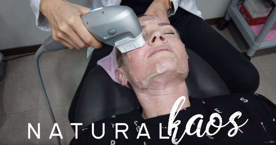 해외 뷰티 유투버 Natural Kaos 방문 및 시술 관련 이미지 1