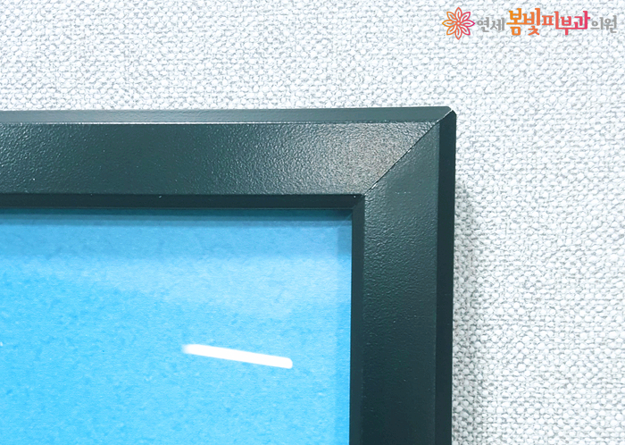 매달 새로운 그림으로 병원 꾸미기 관련 이미지 3