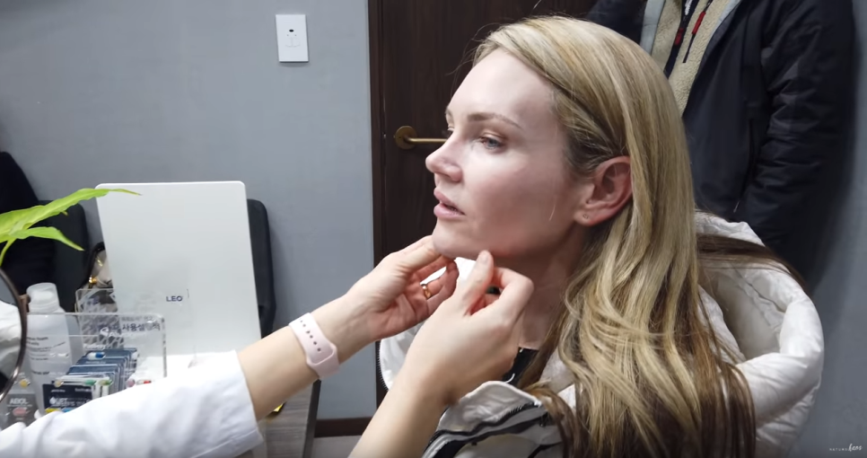 해외 뷰티 유투버 Natural Kaos 방문 및 시술 관련 이미지 6