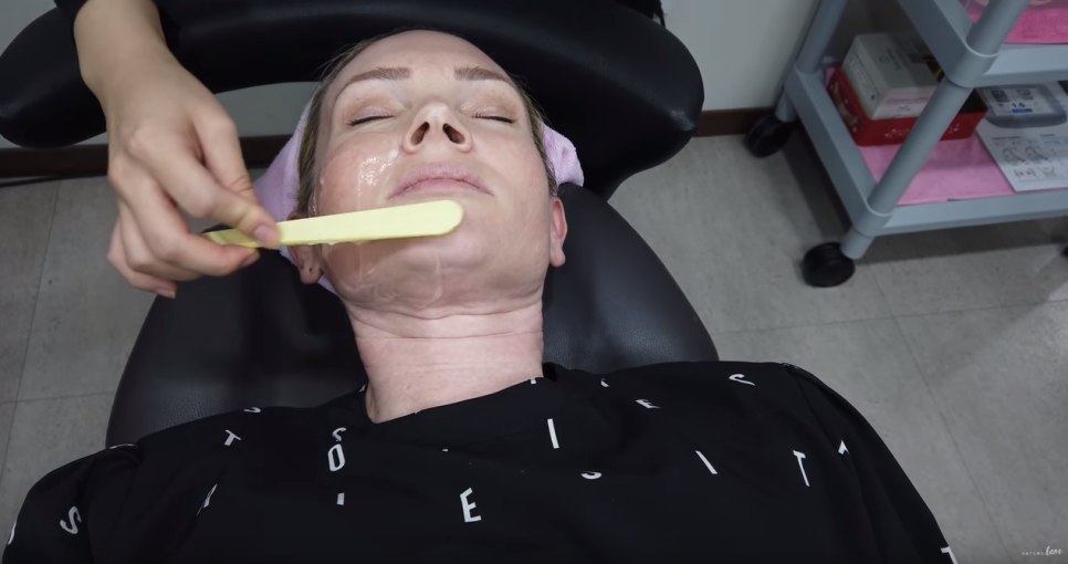 해외 뷰티 유투버 Natural Kaos 방문 및 시술 관련 이미지 10
