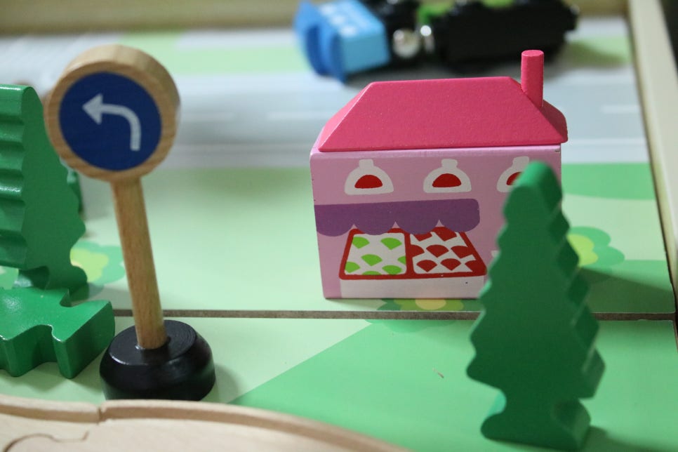 가성비 제대로 좋은 우토 원목 기차놀이 세트 관련 이미지 15