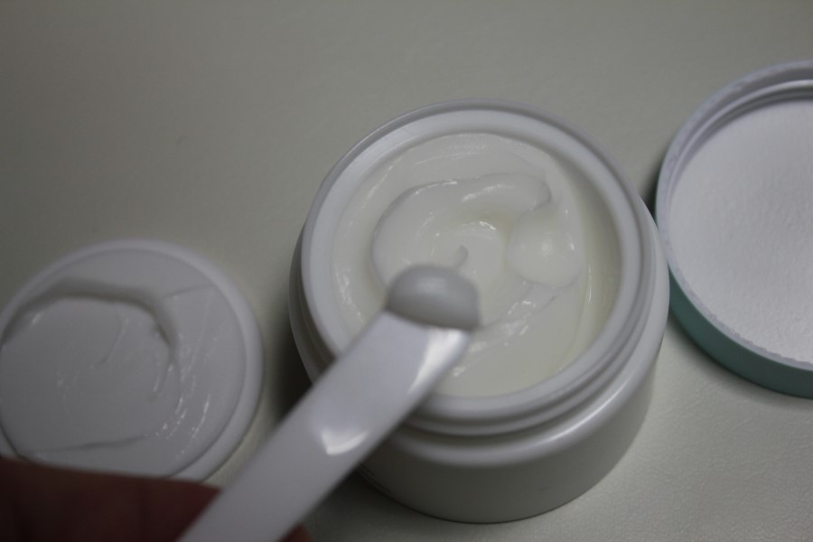 여드름에 좋은 화장품 울긋불긋한 피부는 가라 관련 이미지 12