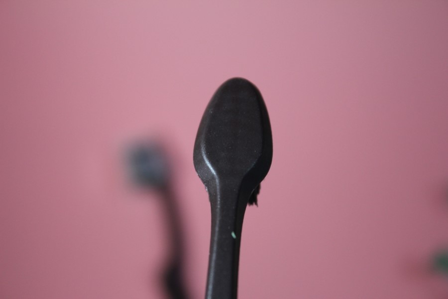 인체공학적인 그립감의 스위스 브랜드 메가스마일 칫솔 관련 이미지 21