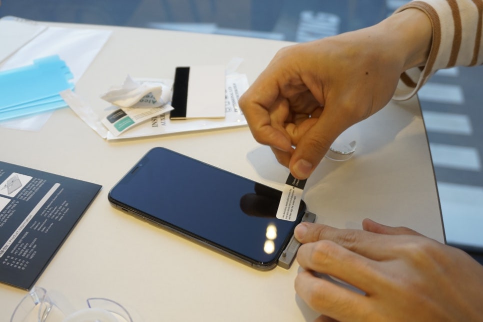 아이폰x 액정보호필름 초보자들도 쉽고 깔끔하게! 관련 이미지 8