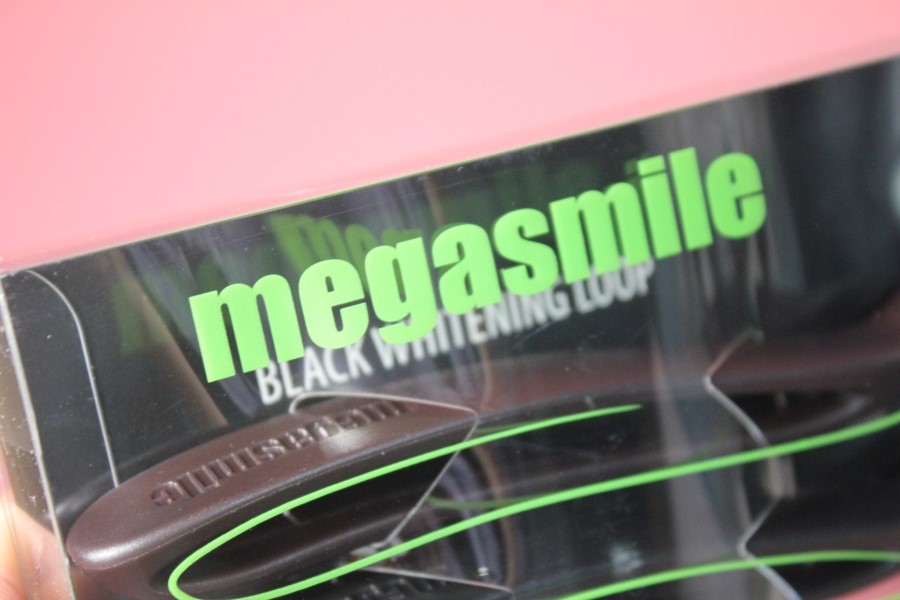 인체공학적인 그립감의 스위스 브랜드 메가스마일 칫솔 관련 이미지 11