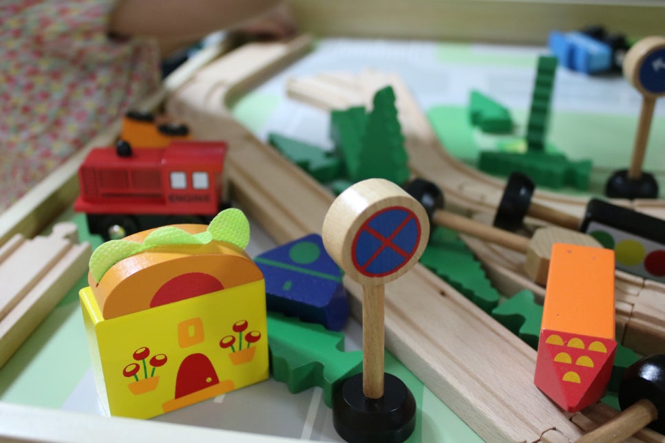 가성비 제대로 좋은 우토 원목 기차놀이 세트 관련 이미지 16
