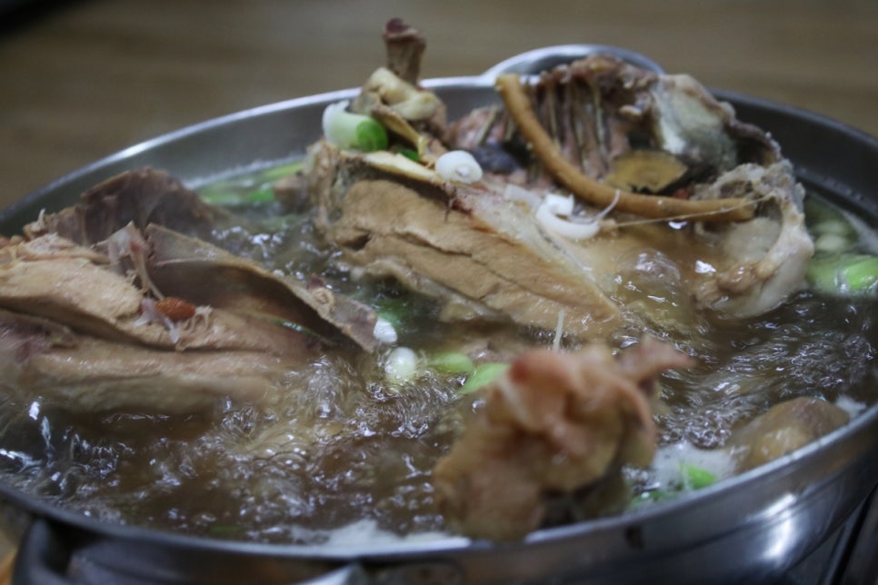 율암온천맛집 보약을 먹는 기분이 들었던 보양식 인정가마솥옻닭 관련 이미지 24