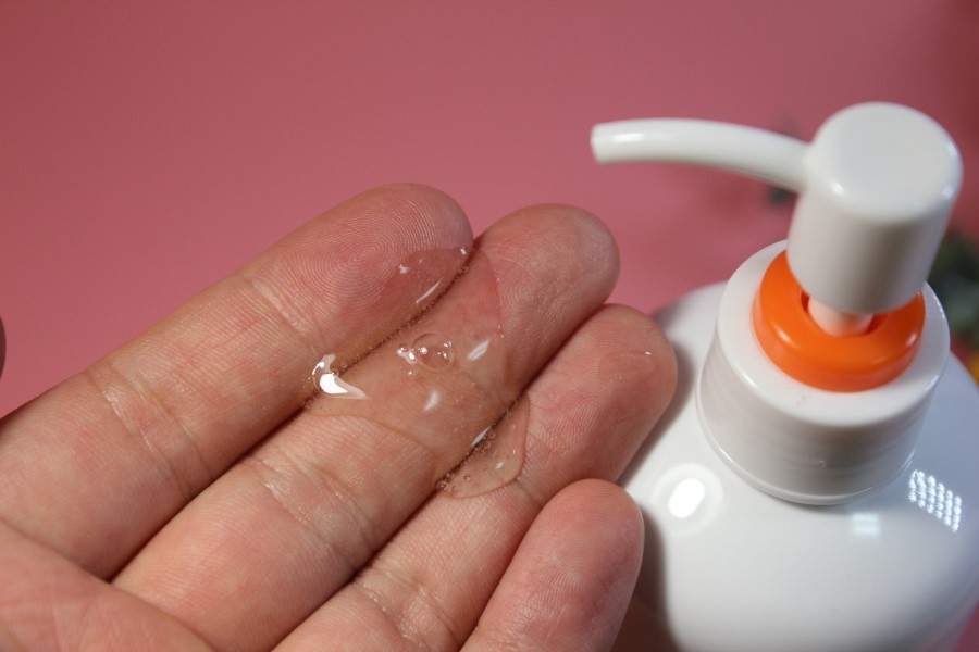 등에 생긴 피지도 관리가 필요하다 엔비 솔루션 바디워시 관련 이미지 9