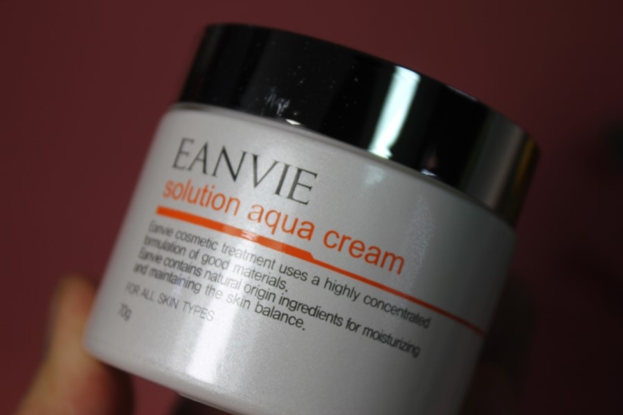 병풀추출물이 들어가 진정 보습에 좋은 엔비 솔루션 아쿠아 크림 관련 이미지 8