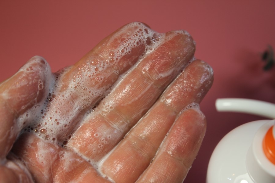 등에 생긴 피지도 관리가 필요하다 엔비 솔루션 바디워시 관련 이미지 10