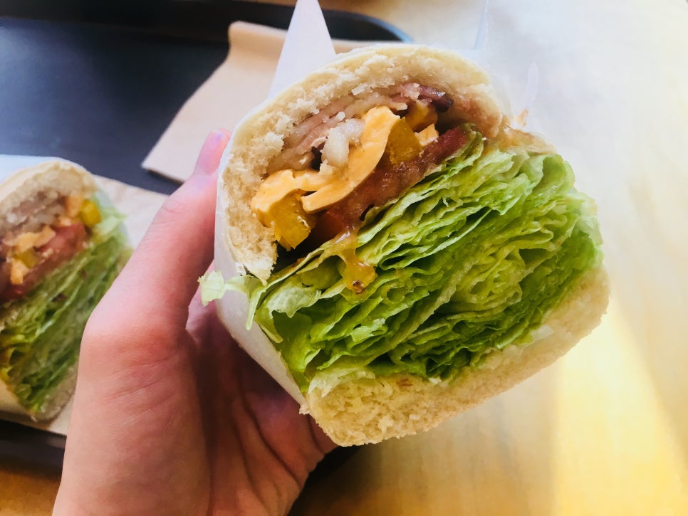 화창한 날에 산책하며 관련 이미지 4