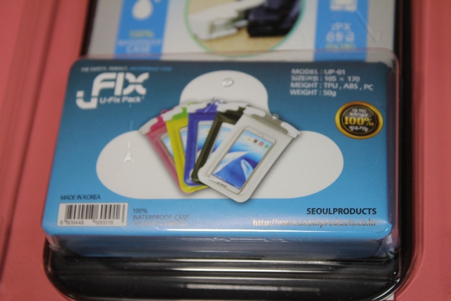 과격한 장시간 물놀이에도 끄떡없는 유픽스 방수팩 관련 이미지 2