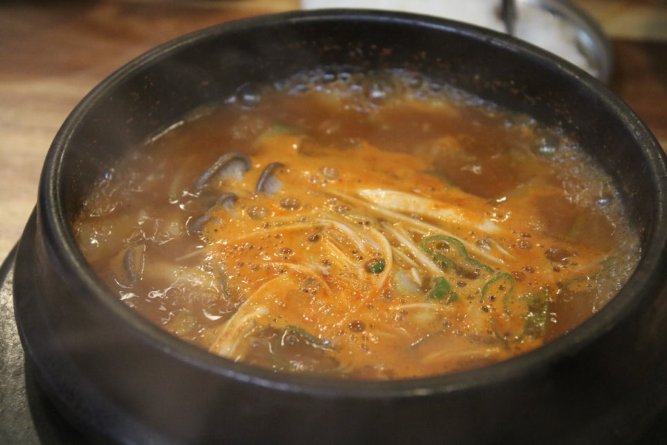 수원 호매실 맛집 줄서 먹는 이유가 있는 솔이네 칠보삼겹살 관련 이미지 19