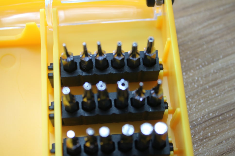 다이슨 무선청소기 냄새나서 분해청소 생각보다 쉬웠던 후기 관련 이미지 9