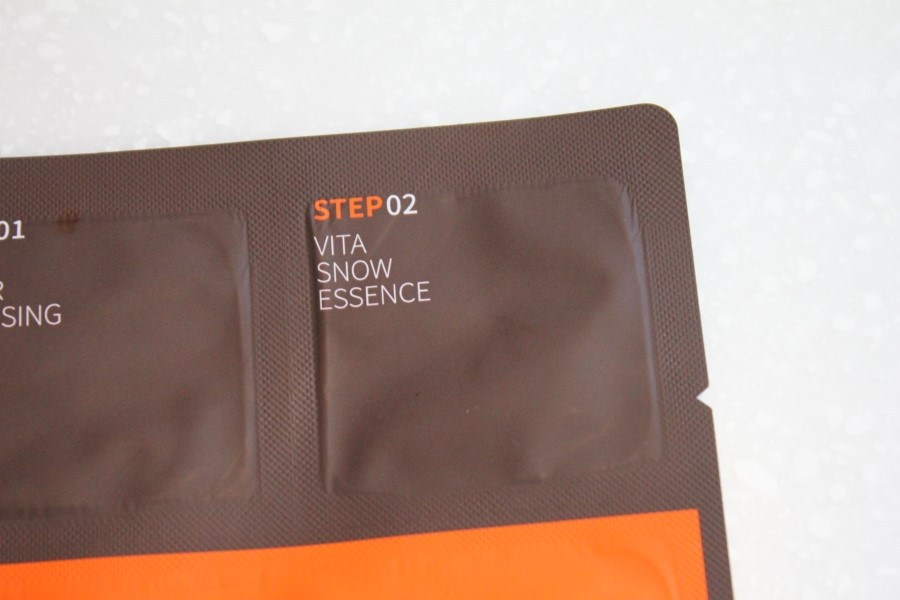 마스크팩추천 비쥬얼부터 럭셜한 제이준 블랙 물광 마스크 관련 이미지 4